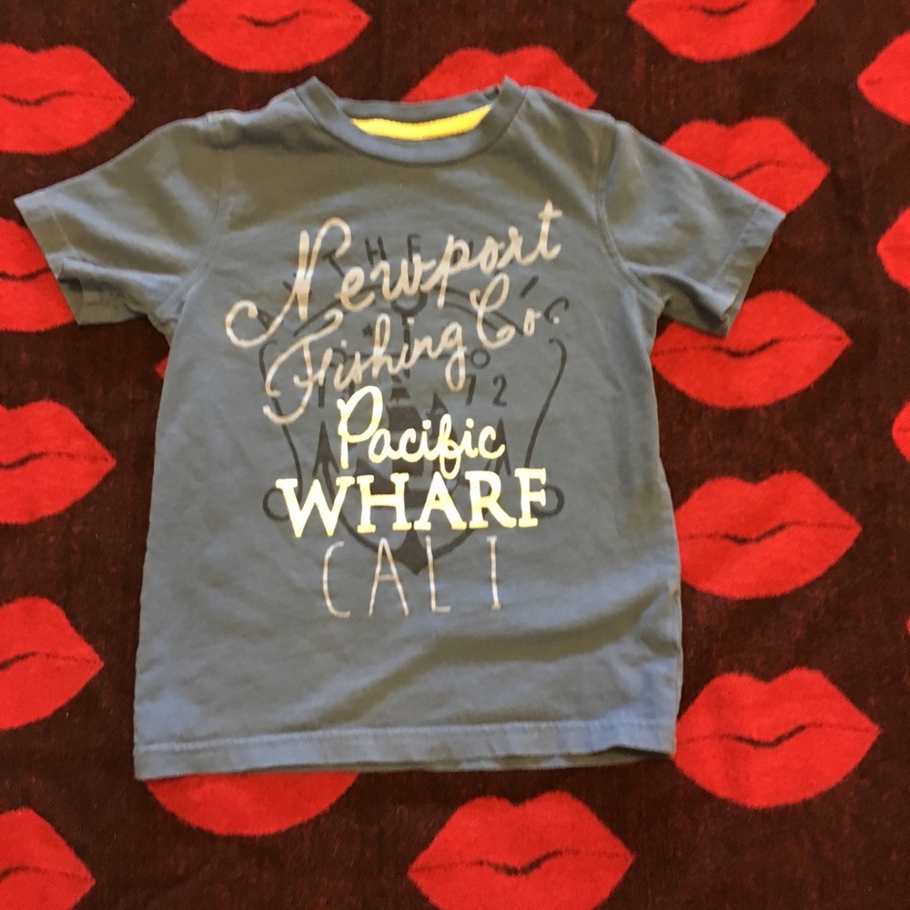 Carter's tee boys size 4T